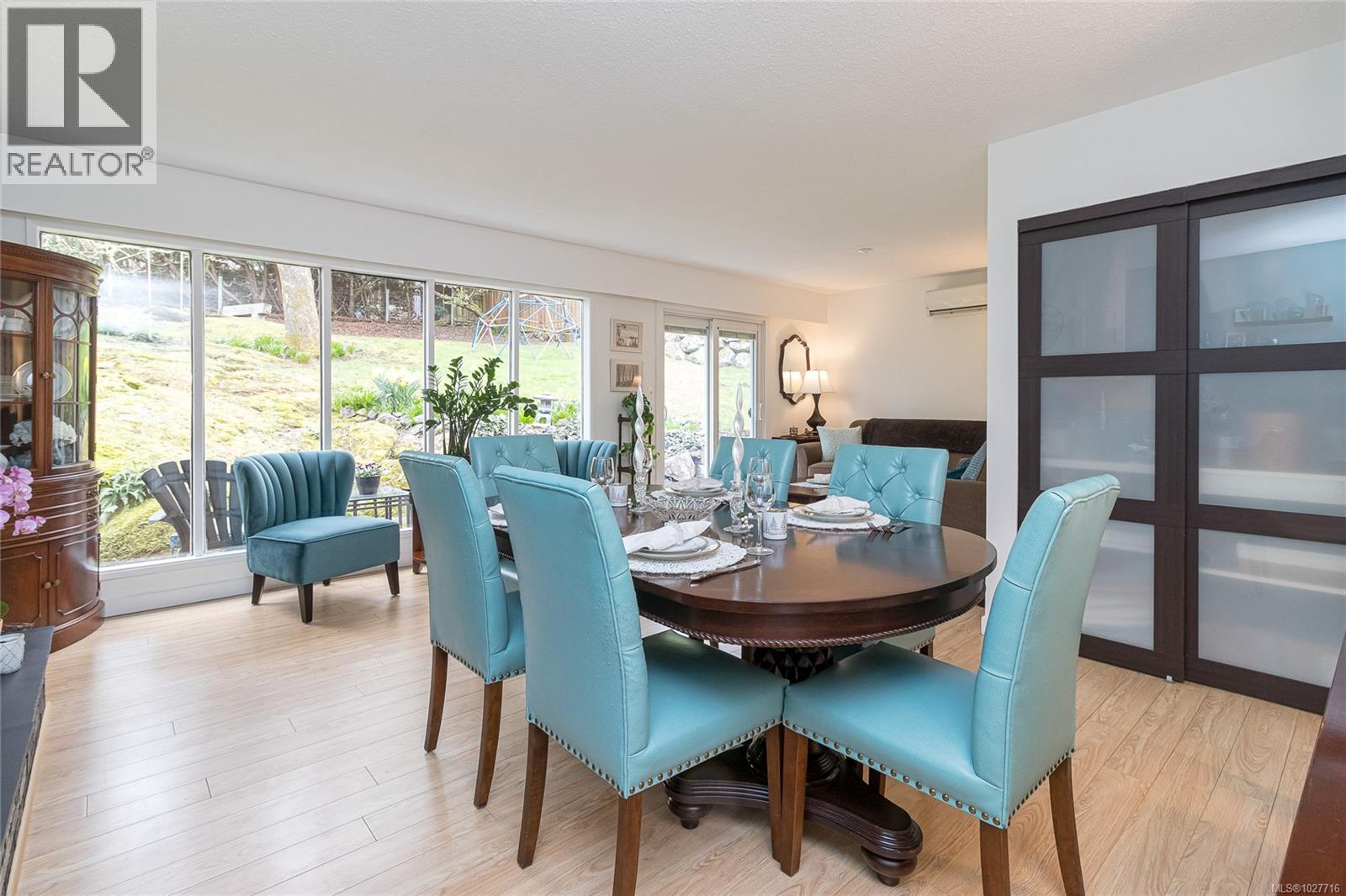 1051 Chesterfield Rd, Saanich, British Columbia  V8Z 2T9 - Photo 9 - 1027716