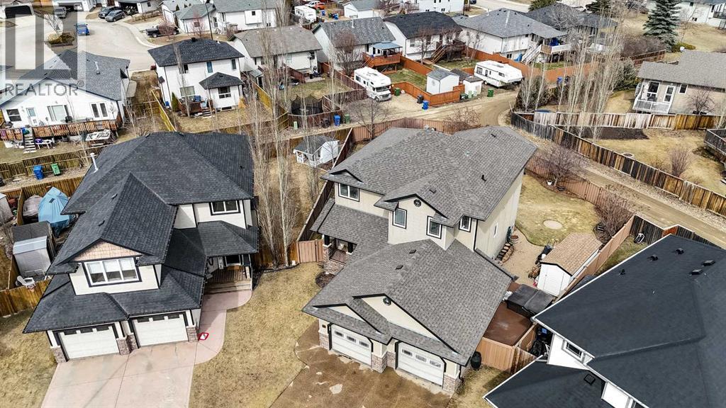 64 Lacey Close, Red Deer, Alberta  T4R 3R7 - Photo 2 - A2302916