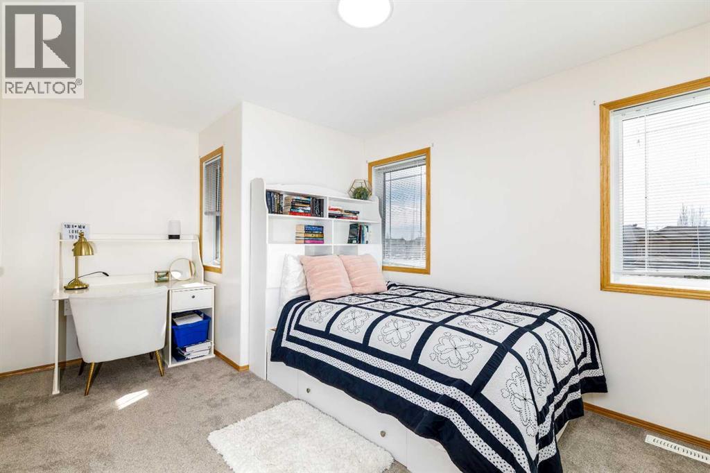 64 Lacey Close, Red Deer, Alberta  T4R 3R7 - Photo 25 - A2302916