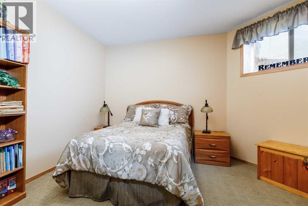 64 Lacey Close, Red Deer, Alberta  T4R 3R7 - Photo 37 - A2302916