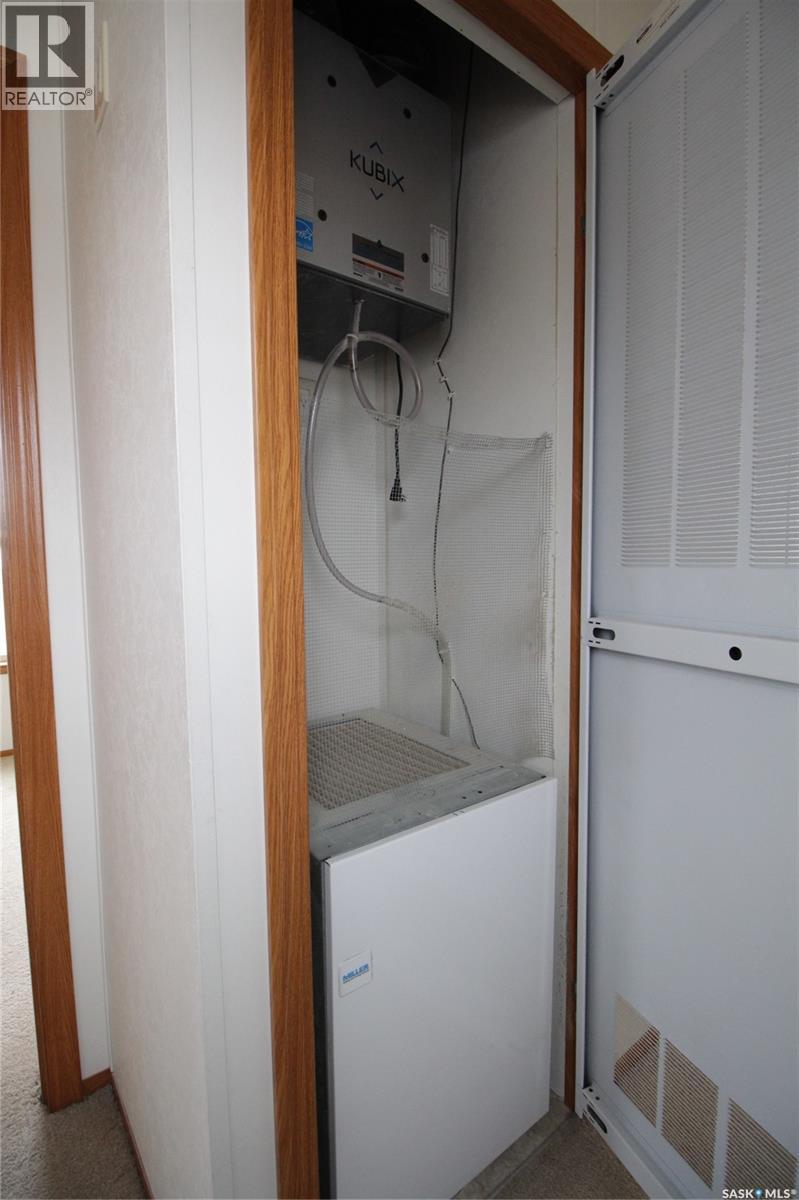 #5 Grid Road, Fleming, Saskatchewan  S0G 1R0 - Photo 12 - SK033998