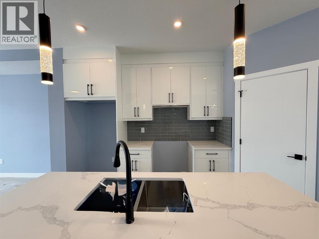 1999 Mccaskill Drive, Crossfield, Alberta  T0M 0C1 - Photo 4 - A2255750