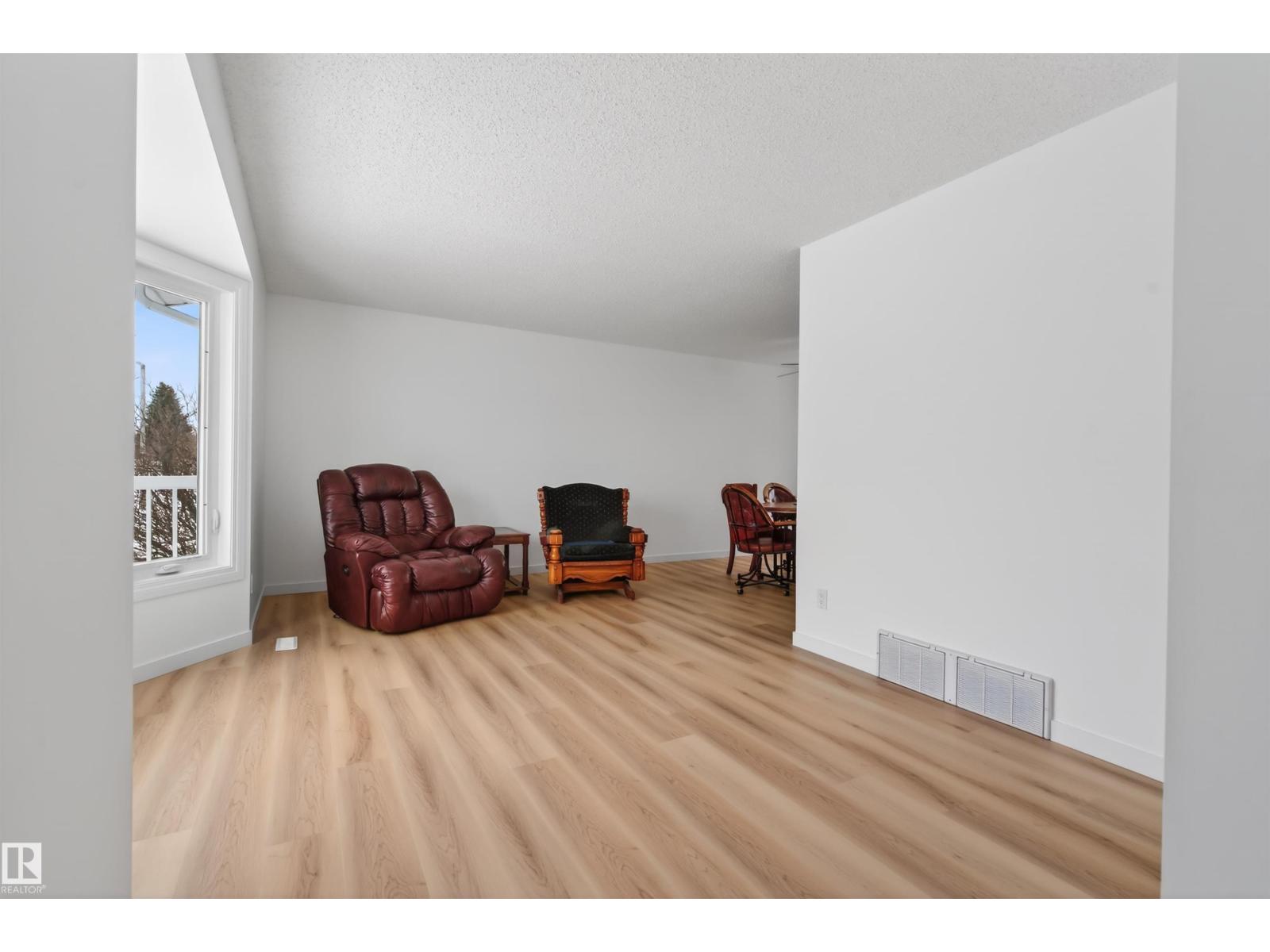6002 52 Av, Cold Lake, Alberta  T9M 1T4 - Photo 3 - E4484339