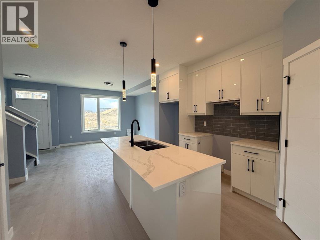 1999 Mccaskill Drive, Crossfield, Alberta  T0M 0C1 - Photo 6 - A2255750