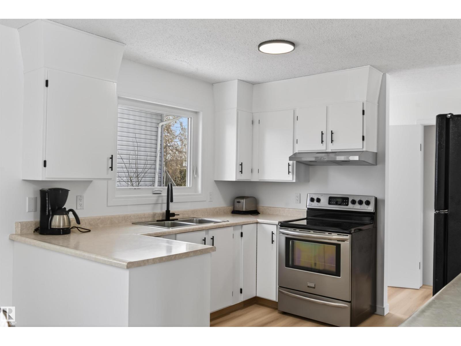 6002 52 Av, Cold Lake, Alberta  T9M 1T4 - Photo 8 - E4484339