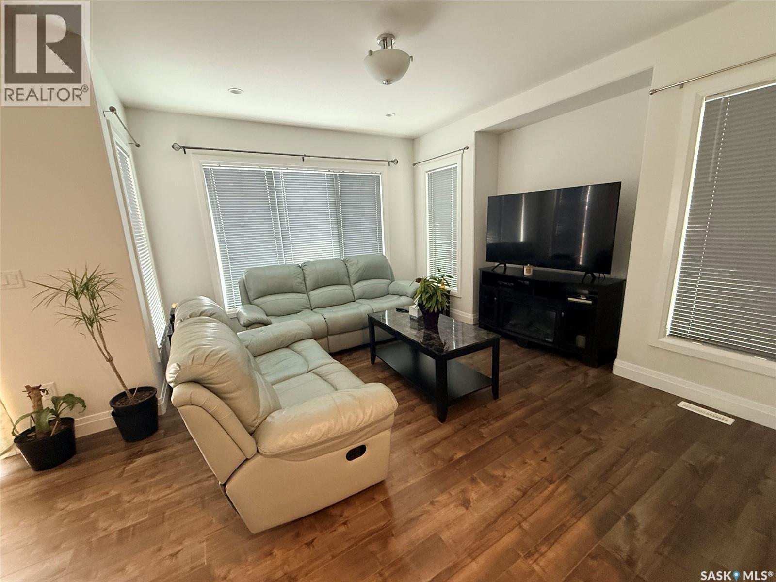 4118 Diefenbaker Drive, Saskatoon, Saskatchewan  S7L 6W8 - Photo 9 - SK032141