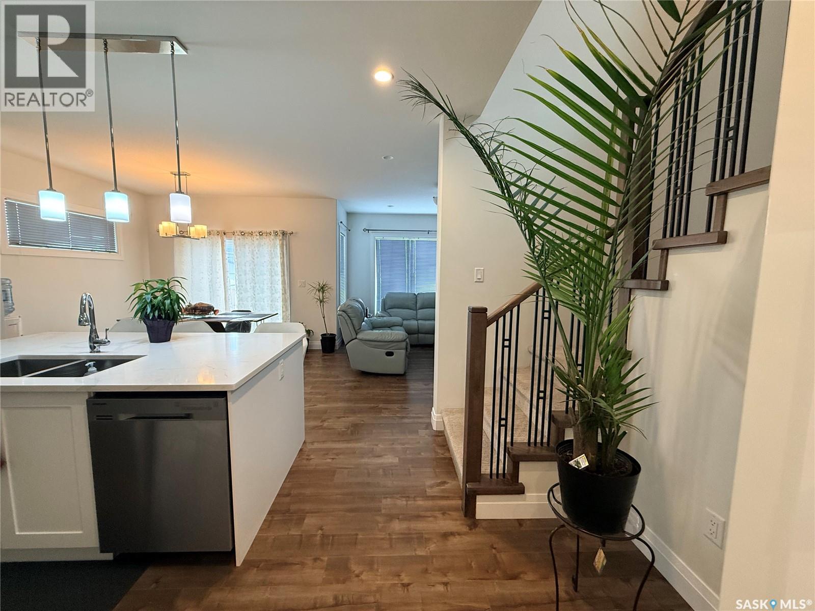 4118 Diefenbaker Drive, Saskatoon, Saskatchewan  S7L 6W8 - Photo 3 - SK032141