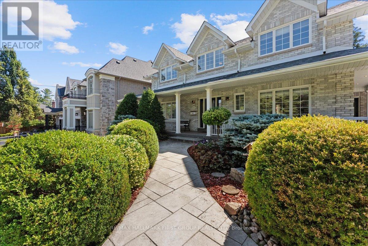 1484 Rougemount Drive, Pickering, Ontario  L1V 1N1 - Photo 4 - E13047426