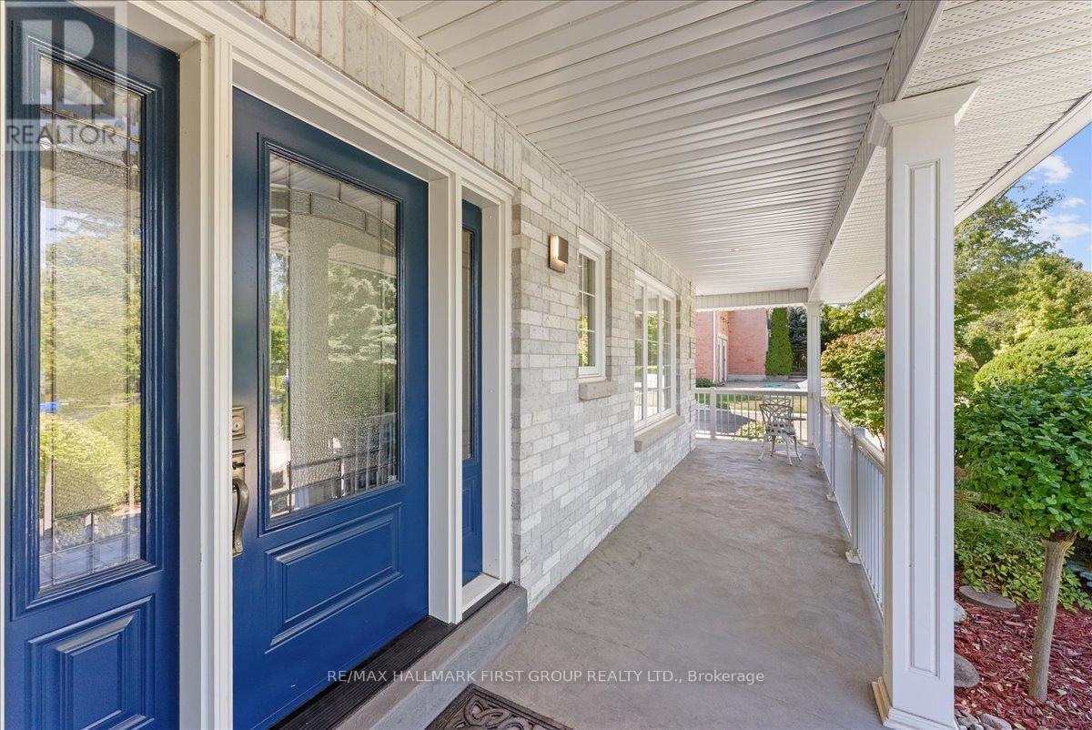 1484 Rougemount Drive, Pickering, Ontario  L1V 1N1 - Photo 5 - E13047426