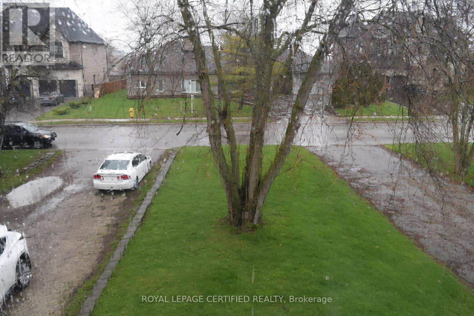 1452 Rosebank Road, Pickering, Ontario  L1V 1P4 - Photo 3 - E13047506