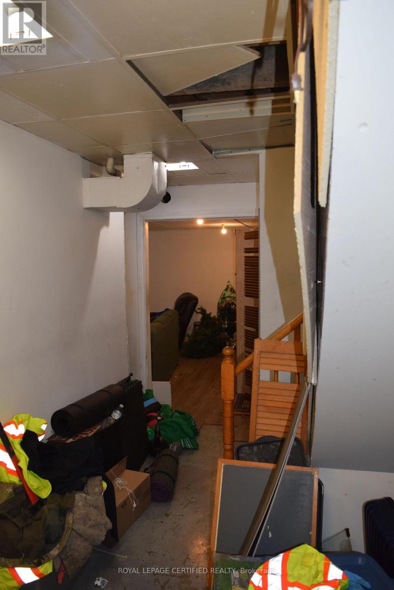 1452 Rosebank Road, Pickering, Ontario  L1V 1P4 - Photo 9 - E13047506