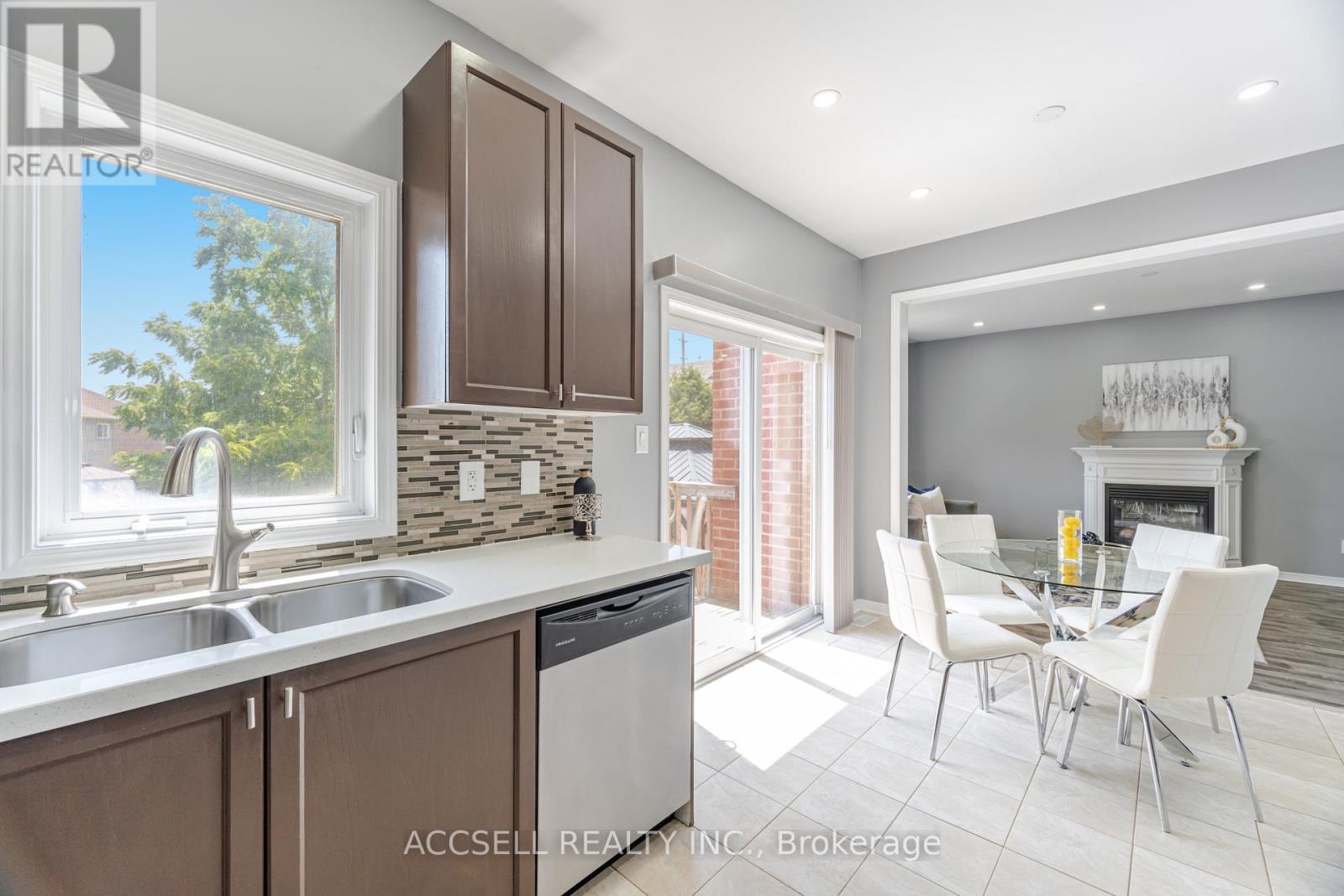 79 Lobb Court, Clarington, Ontario  L1C 0K4 - Photo 15 - E13047554