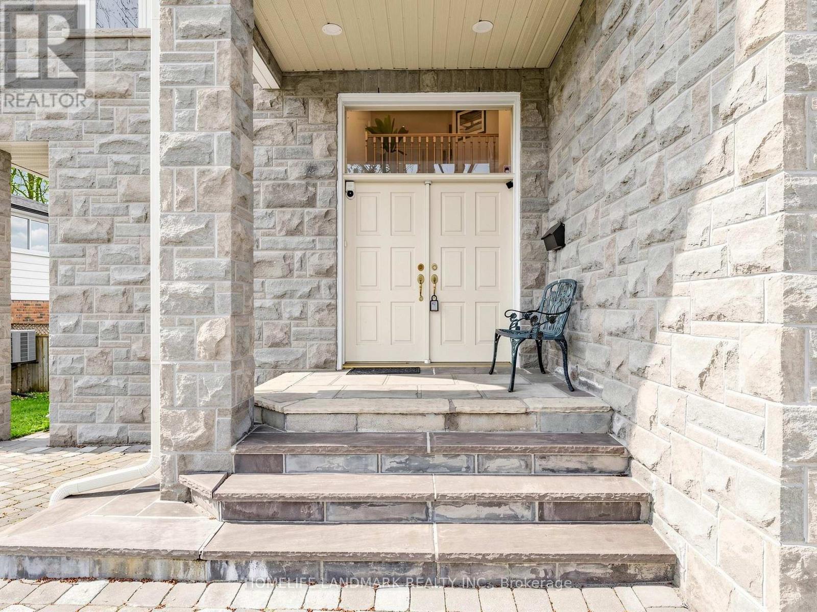 52 Cedar Brae Boulevard, Toronto, Ontario  M1J 2K5 - Photo 3 - E13047582