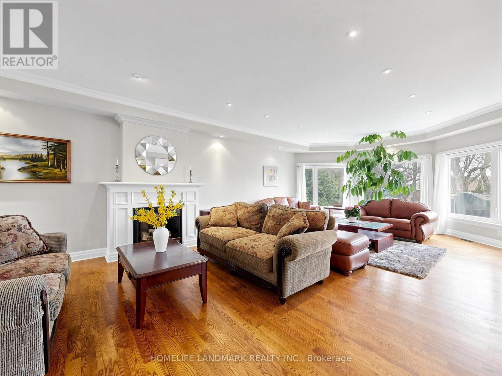 52 Cedar Brae Boulevard, Toronto, Ontario  M1J 2K5 - Photo 7 - E13047582