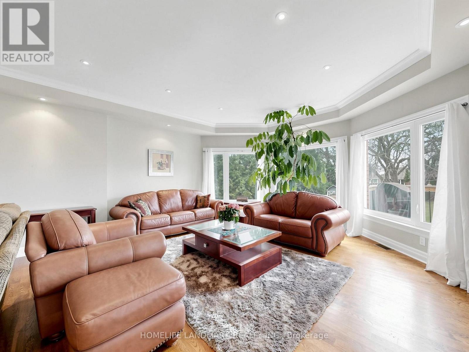 52 Cedar Brae Boulevard, Toronto, Ontario  M1J 2K5 - Photo 9 - E13047582