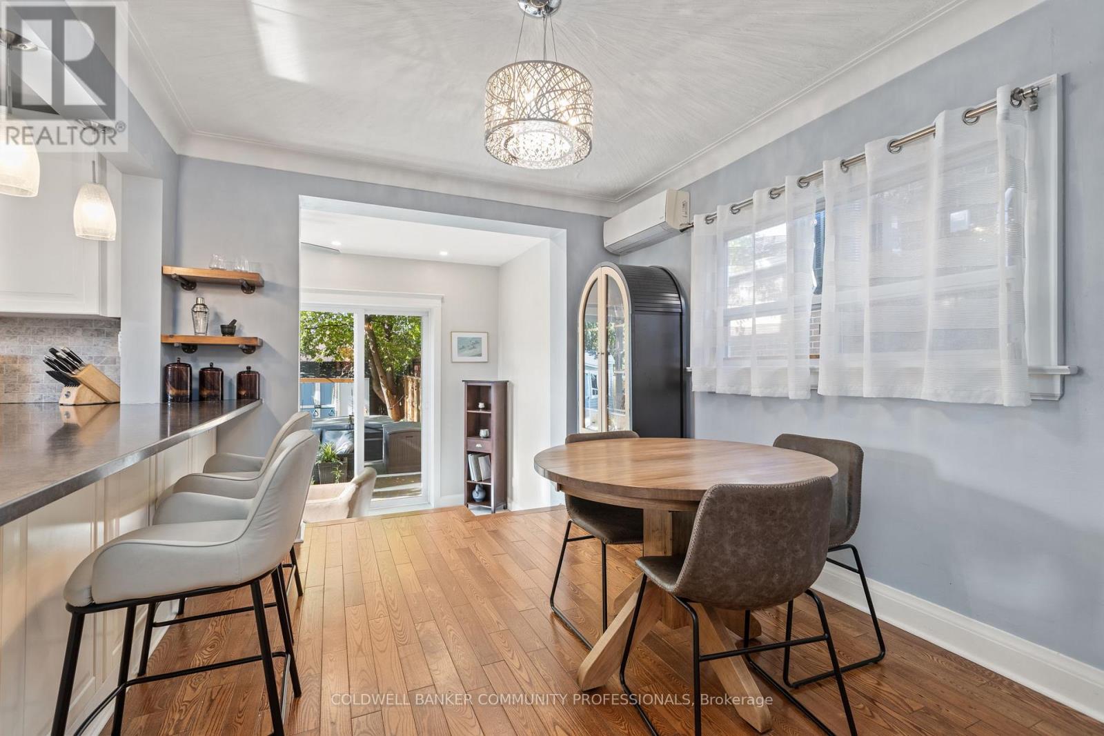 2 Lankin Boulevard, Toronto, Ontario  M4J 4W8 - Photo 15 - E13047640