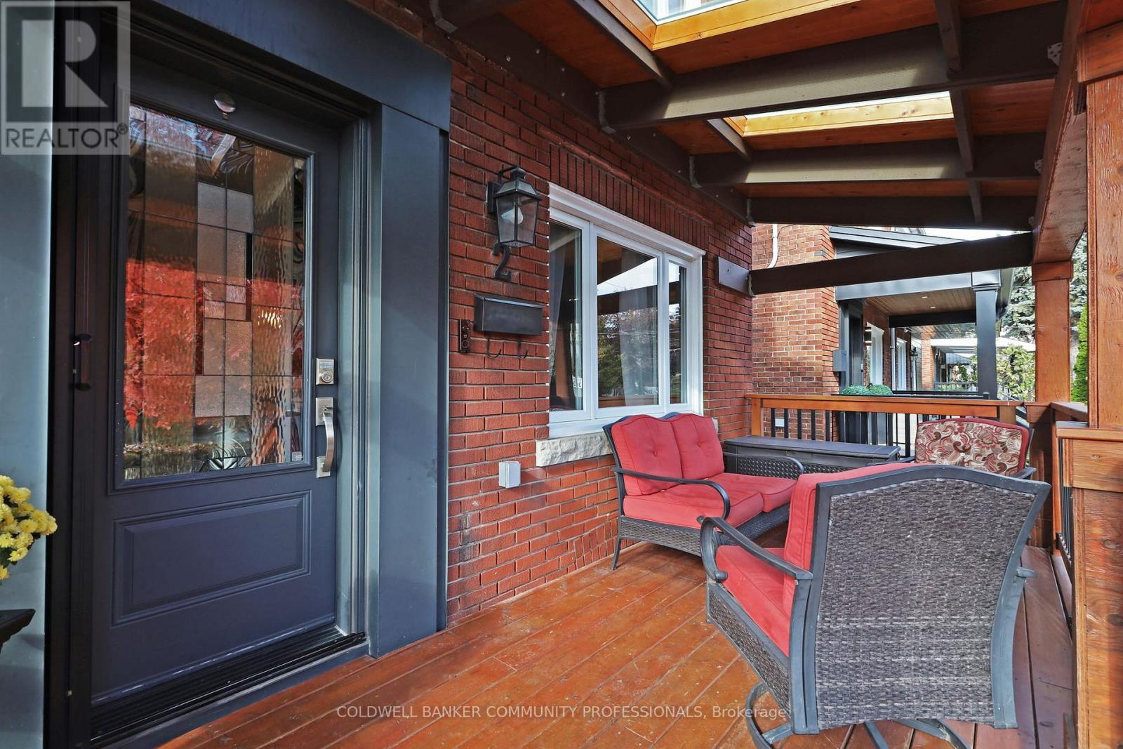 2 Lankin Boulevard, Toronto, Ontario  M4J 4W8 - Photo 3 - E13047640