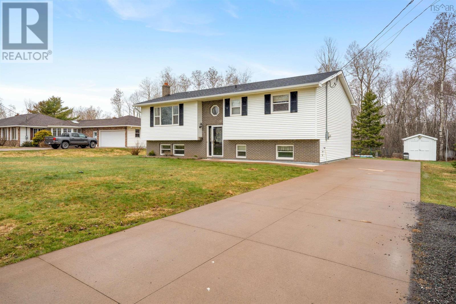 11 Andrews Court, Stellarton, Nova Scotia  B0K 1S0 - Photo 2 - 202608701