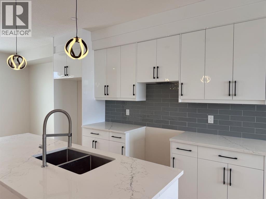 1931 Mccaskill Drive, Crossfield, Alberta  T0M 0C1 - Photo 5 - A2305392