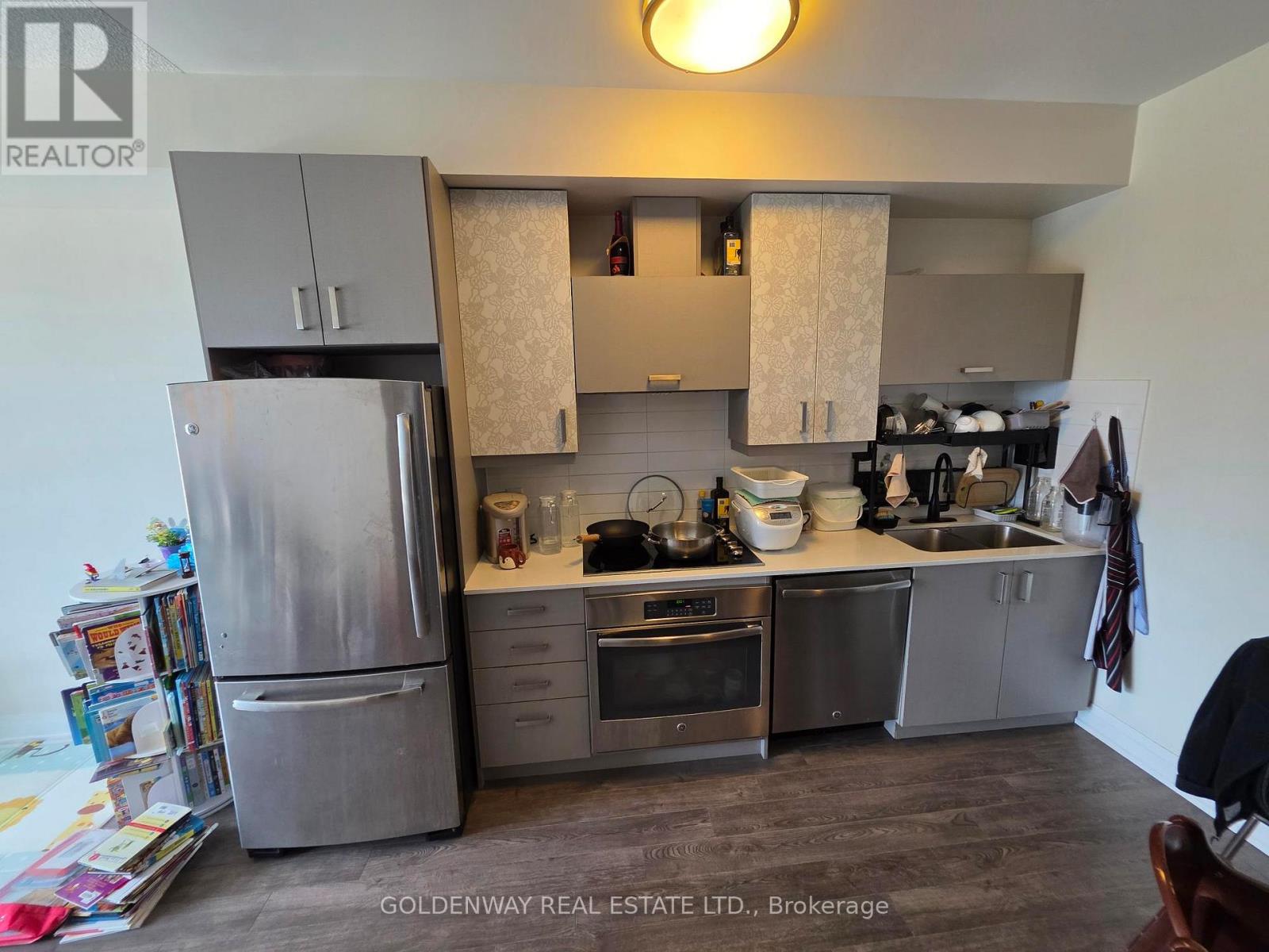 325 - 18 Uptown Drive, Markham (Unionville), Ontario  L3R 5M5 - Photo 2 - N13047432