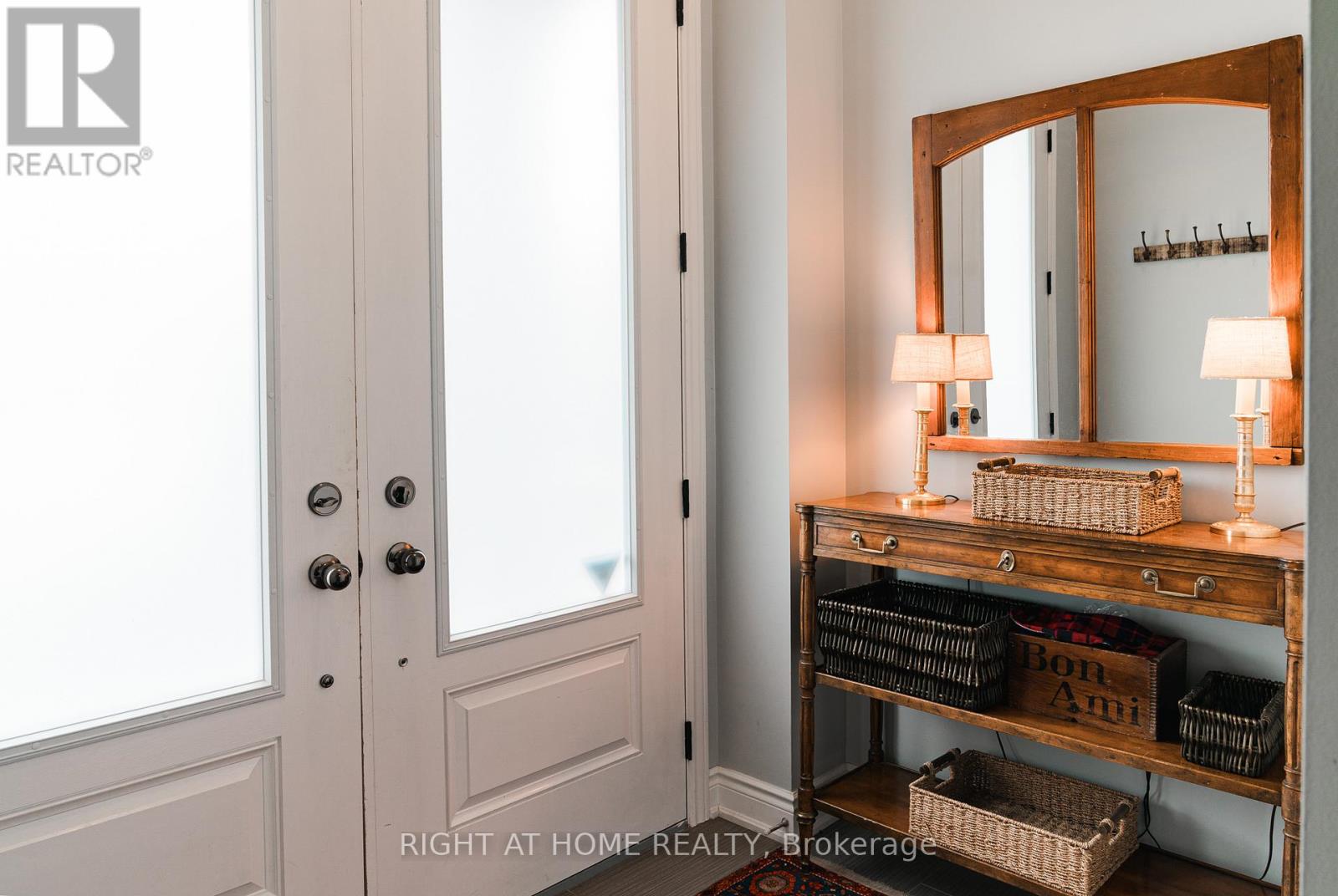 26 Great Heron Court, King, Ontario  L7B 0P4 - Photo 3 - N13047492