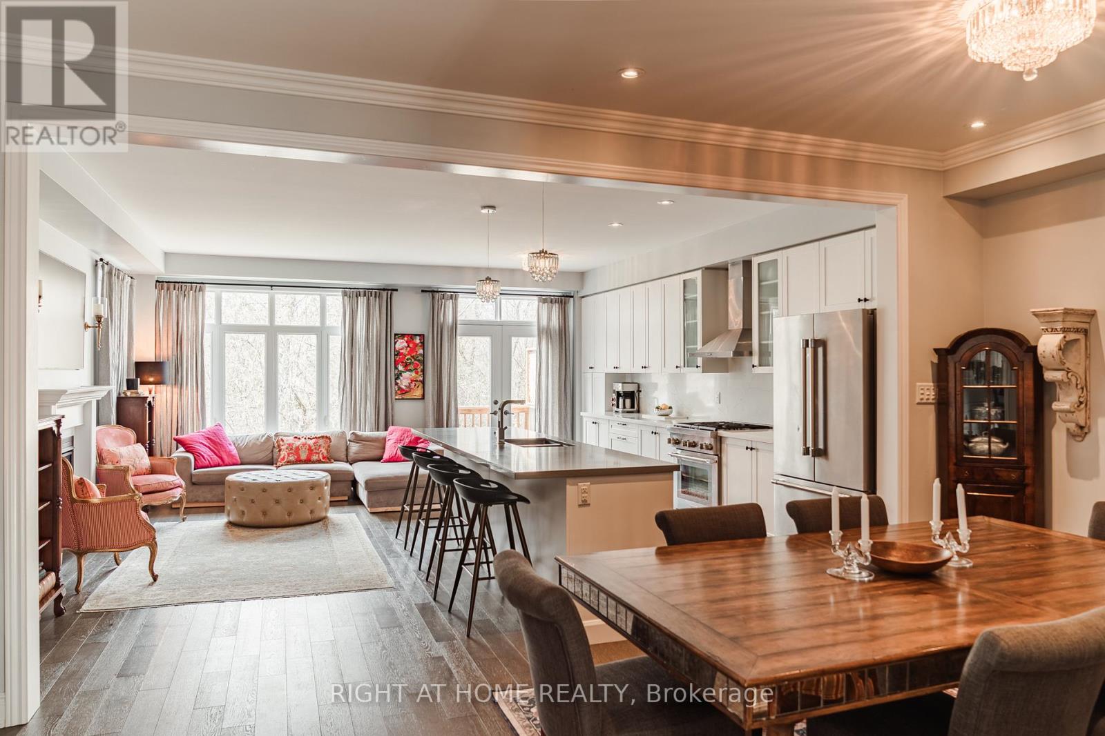 26 Great Heron Court, King, Ontario  L7B 0P4 - Photo 8 - N13047492