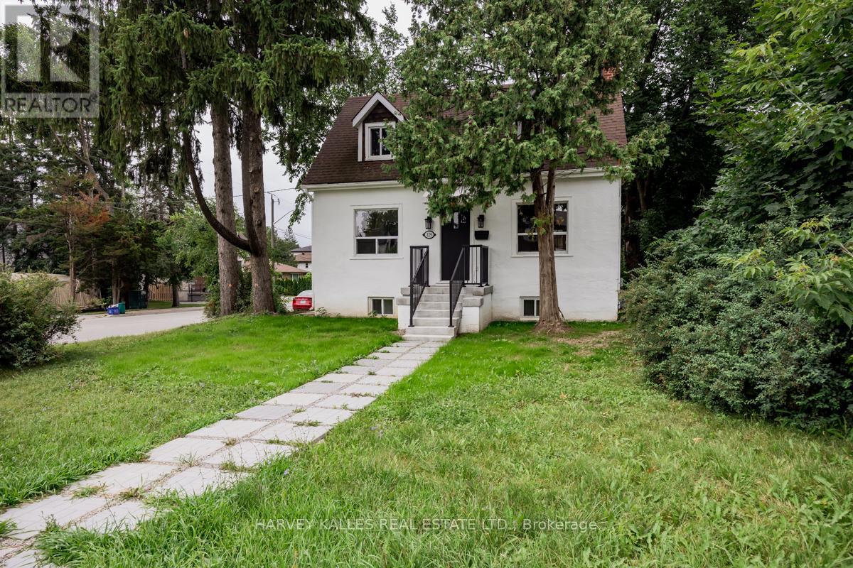 129 Major Mackenzie Drive E, Richmond Hill (Crosby), Ontario  L4C 1H2 - Photo 2 - N13047494