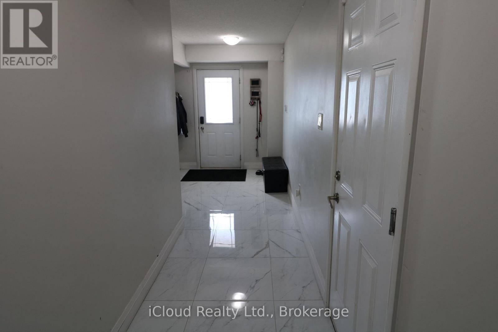 1355 Coleman Crescent, Innisfil, Ontario  L9S 1X5 - Photo 5 - N13047590