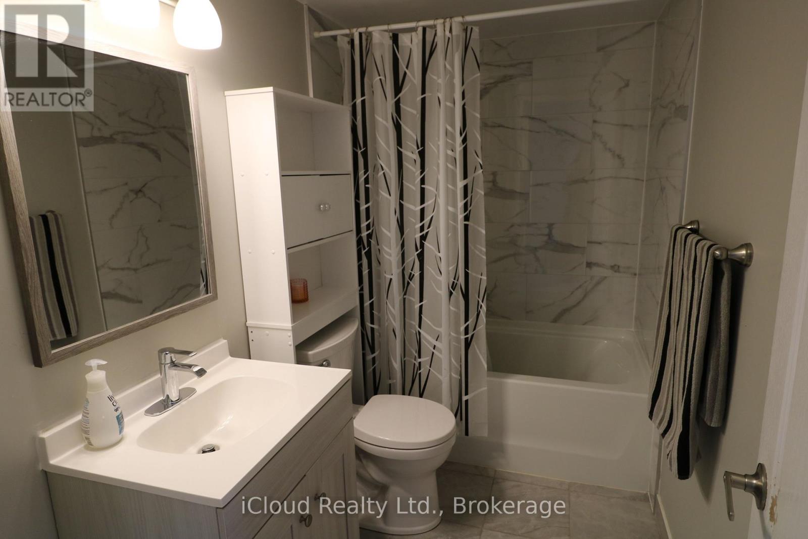 1355 Coleman Crescent, Innisfil, Ontario  L9S 1X5 - Photo 7 - N13047590