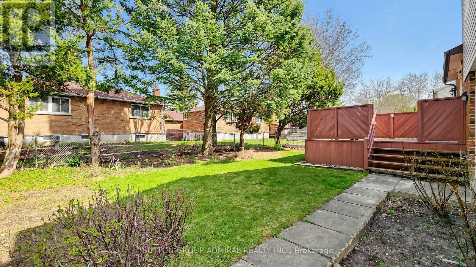 45 Howlett Avenue, Newmarket, Ontario  L3Y 5S6 - Photo 48 - N13047630