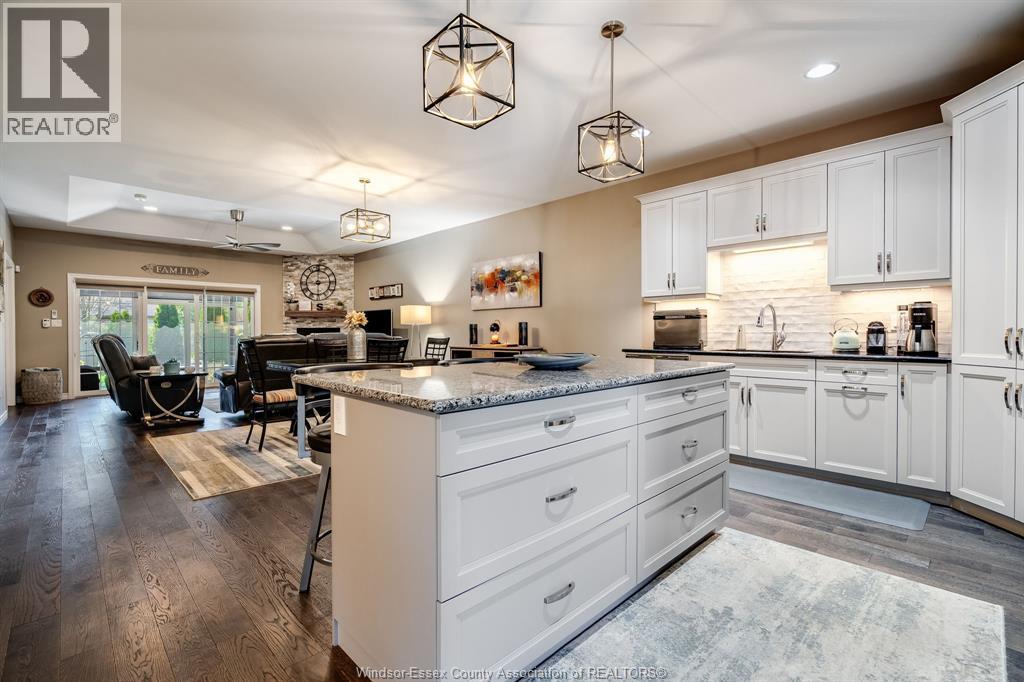 6107 Tiburon Crescent, Windsor, Ontario  N9J 3Y7 - Photo 2 - 26009262