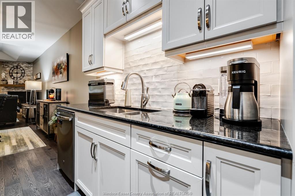 6107 Tiburon Crescent, Windsor, Ontario  N9J 3Y7 - Photo 5 - 26009262