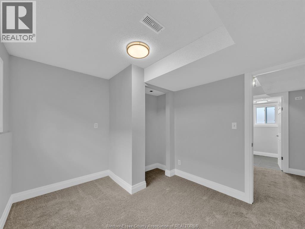 52 Kentucky, Amherstburg, Ontario  N9V 3S5 - Photo 14 - 26009257