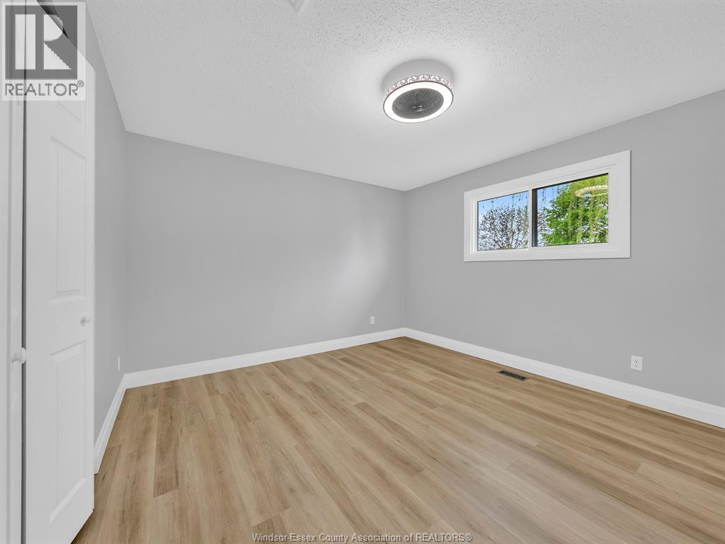 52 Kentucky, Amherstburg, Ontario  N9V 3S5 - Photo 25 - 26009257