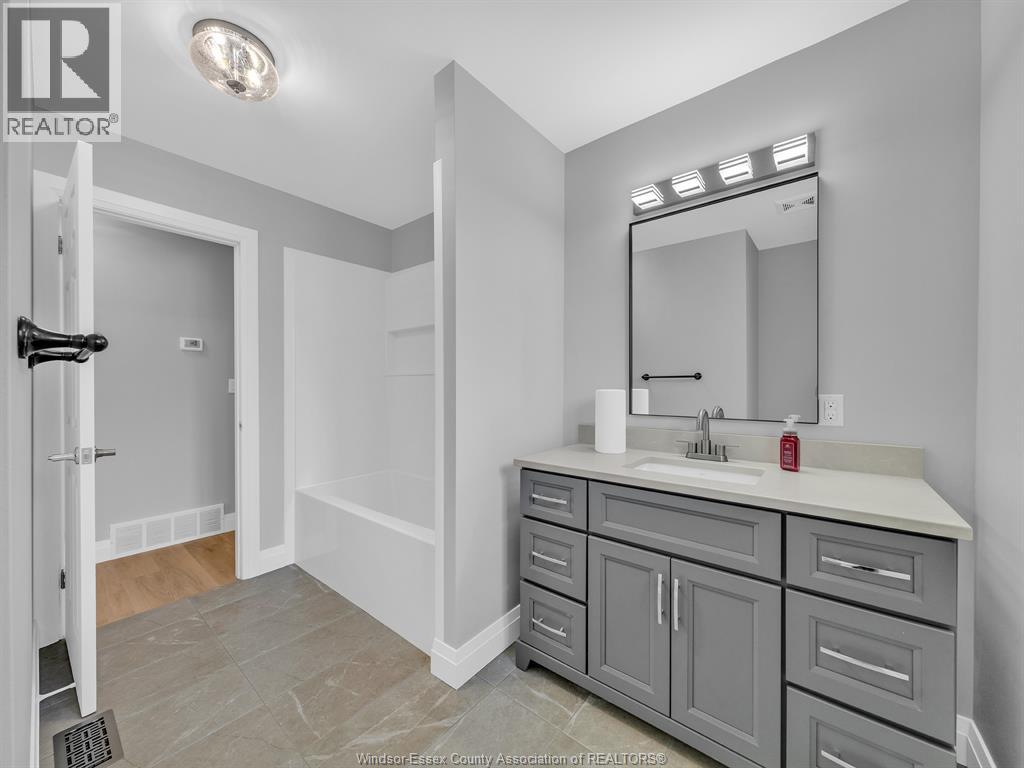 52 Kentucky, Amherstburg, Ontario  N9V 3S5 - Photo 26 - 26009257