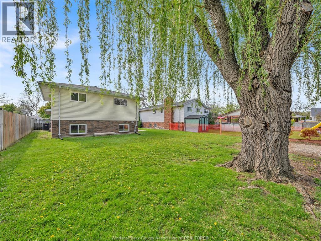 52 Kentucky, Amherstburg, Ontario  N9V 3S5 - Photo 45 - 26009257