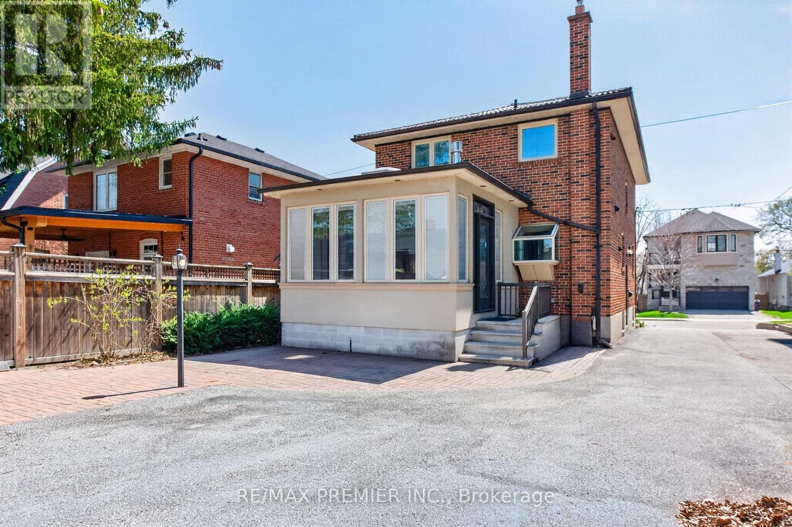 154a William Street, Toronto, Ontario  M9N 2H1 - Photo 45 - W12799494