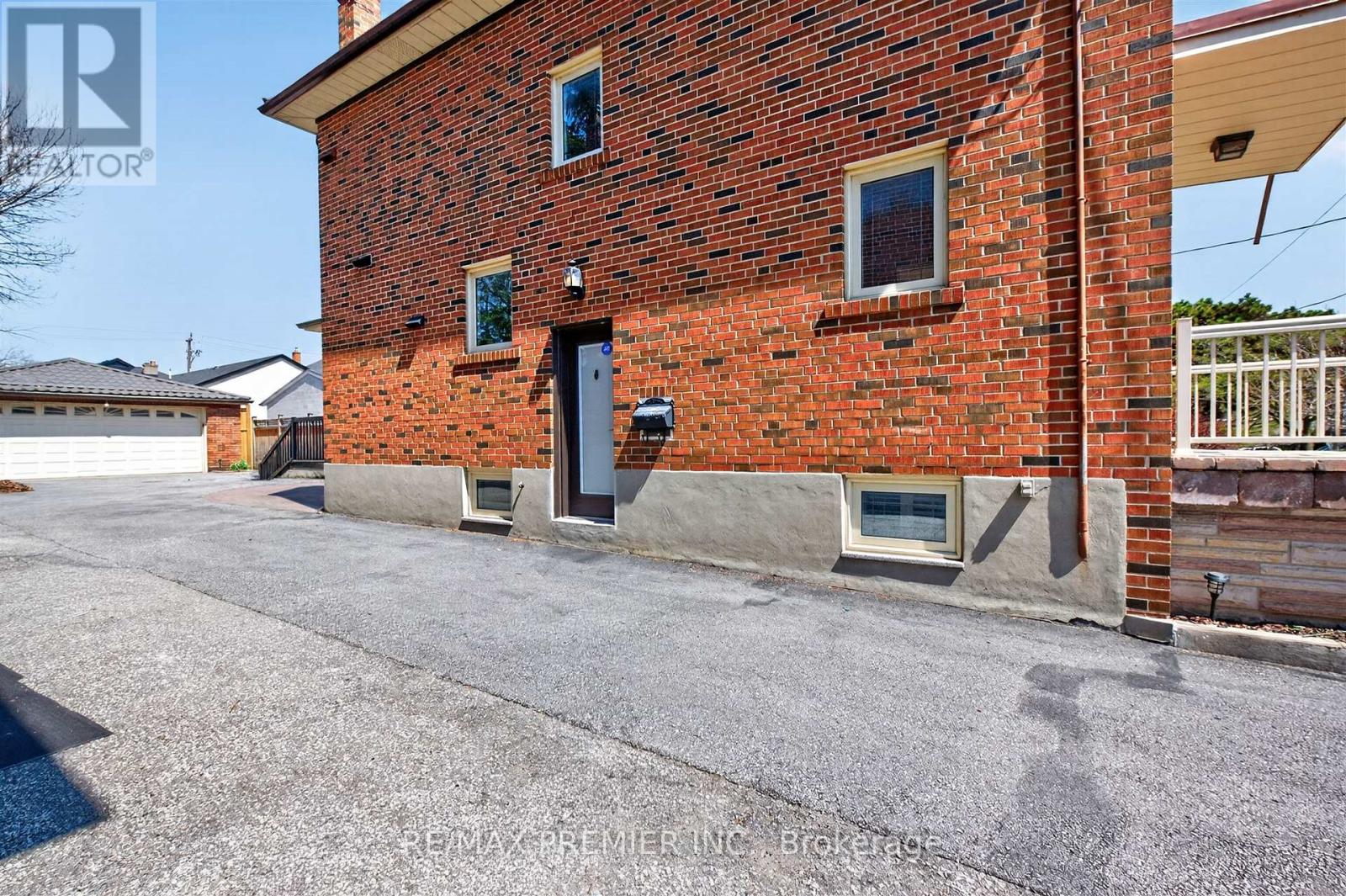 154a William Street, Toronto, Ontario  M9N 2H1 - Photo 48 - W12799494