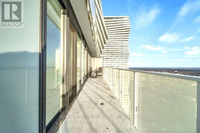 3908 - 3900 Confederation Parkway, Mississauga, Ontario  L5B 0M3 - Photo 26 - W12999502