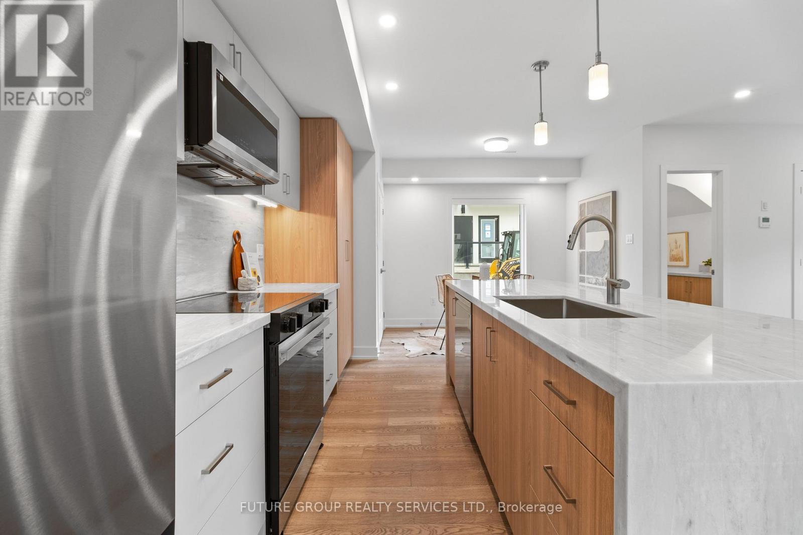 Unit 5 - 34 Poplar Avenue, Toronto, Ontario  M9B 3R4 - Photo 11 - W13027388