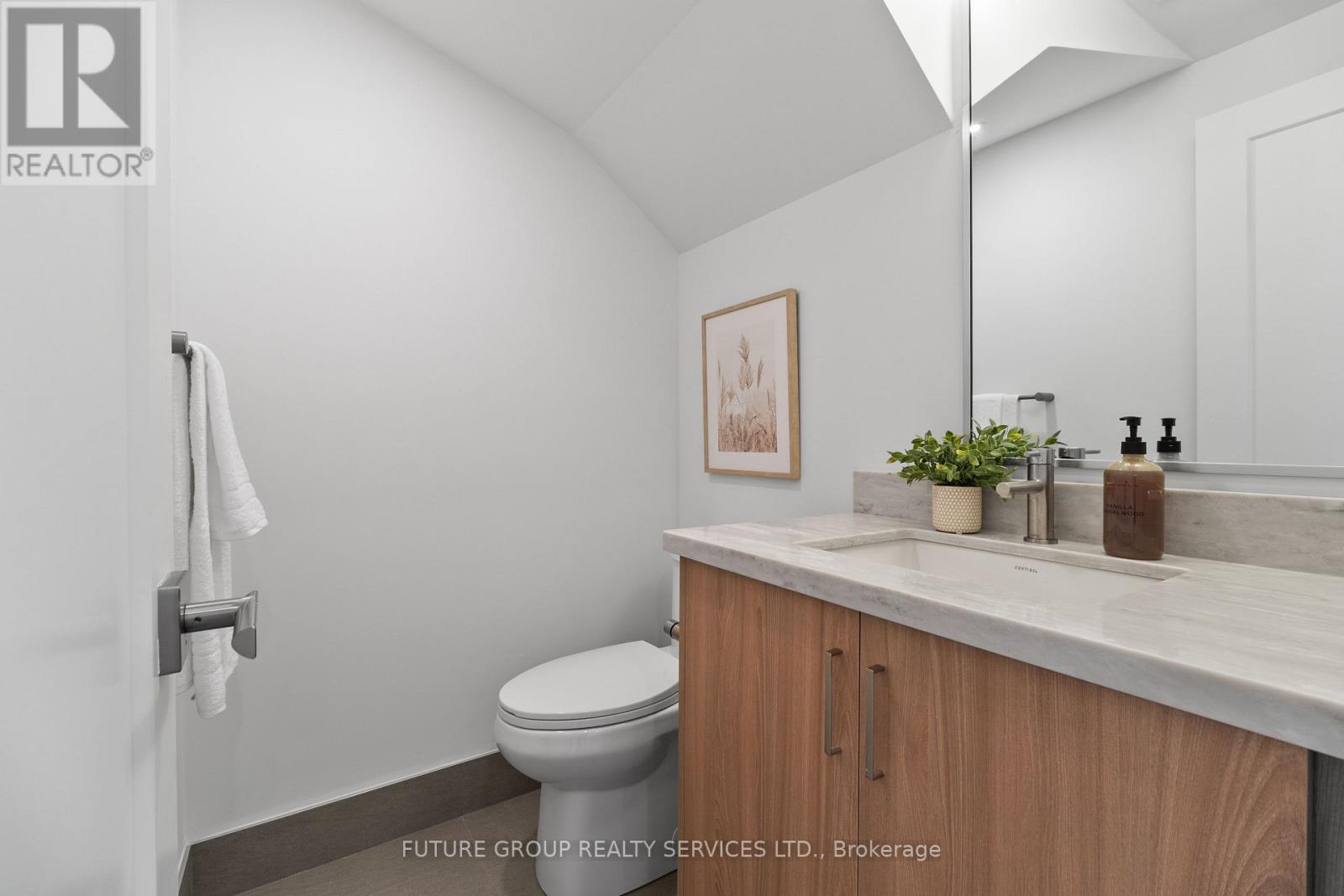 Unit 5 - 34 Poplar Avenue, Toronto, Ontario  M9B 3R4 - Photo 12 - W13027388