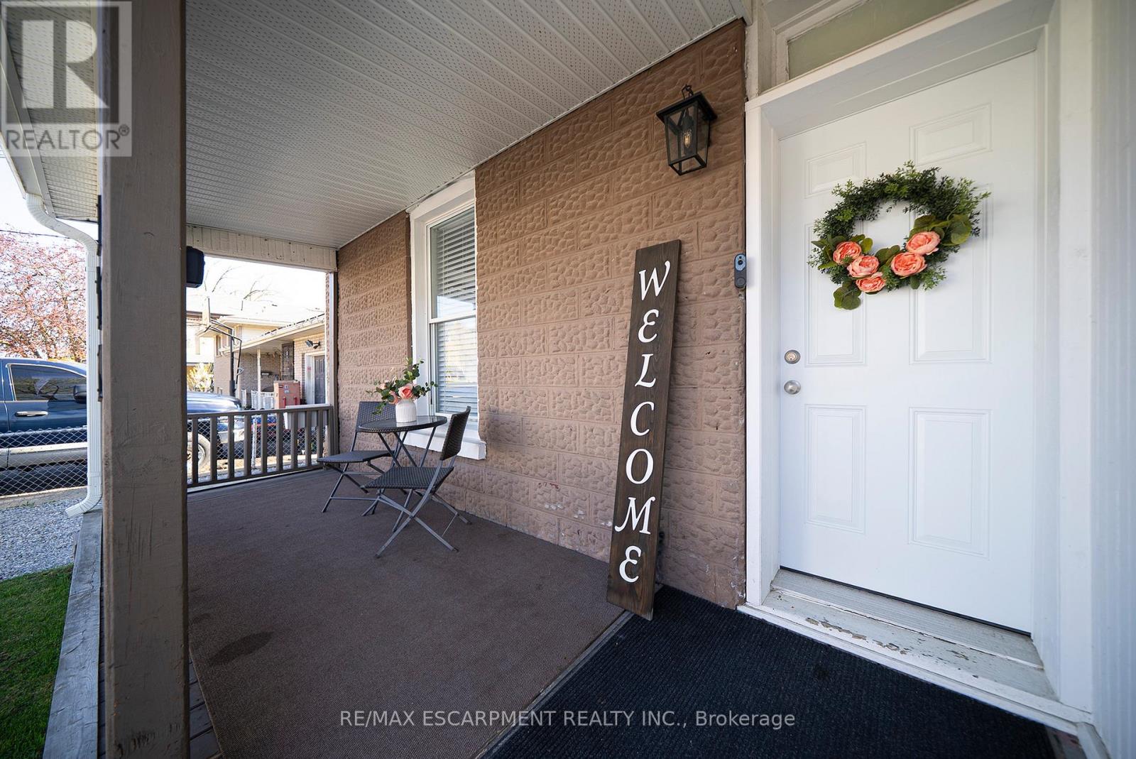 171 Drummond Street, Brantford, Ontario  N3S 6A6 - Photo 3 - X12894524