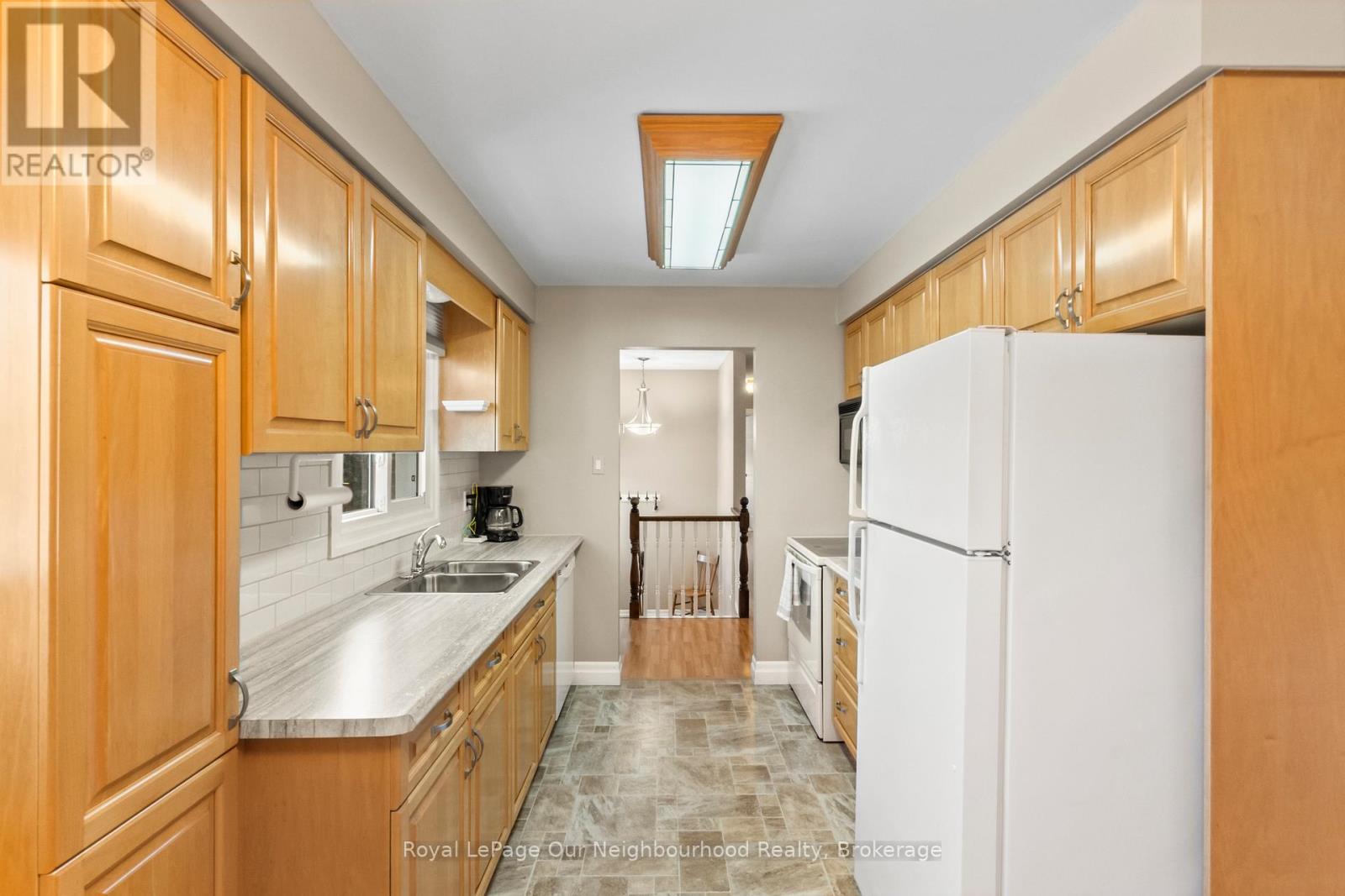 909 Whitefield Drive, Peterborough, Ontario  K9J 7W1 - Photo 11 - X12898546