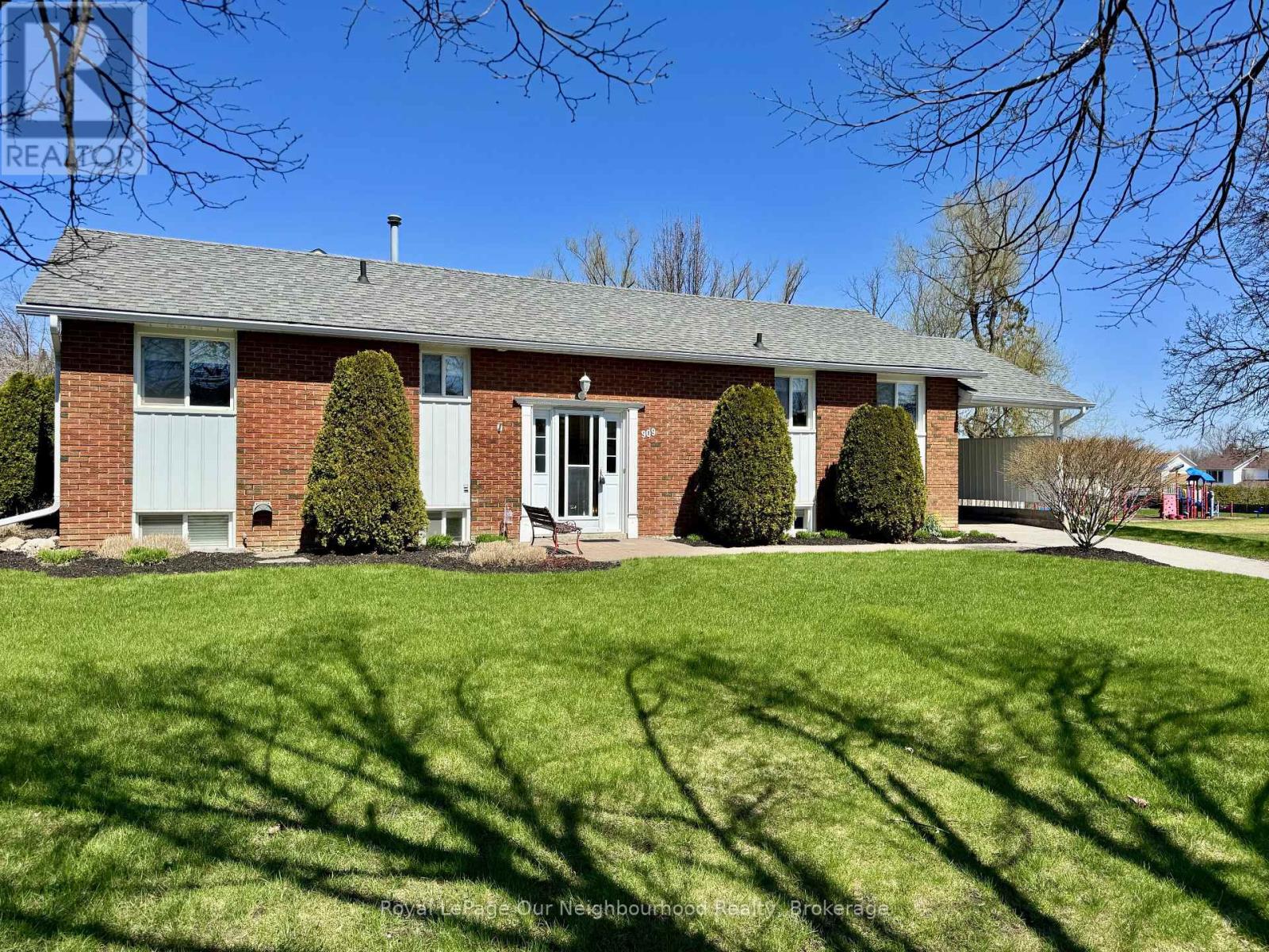 909 Whitefield Drive, Peterborough, Ontario  K9J 7W1 - Photo 36 - X12898546