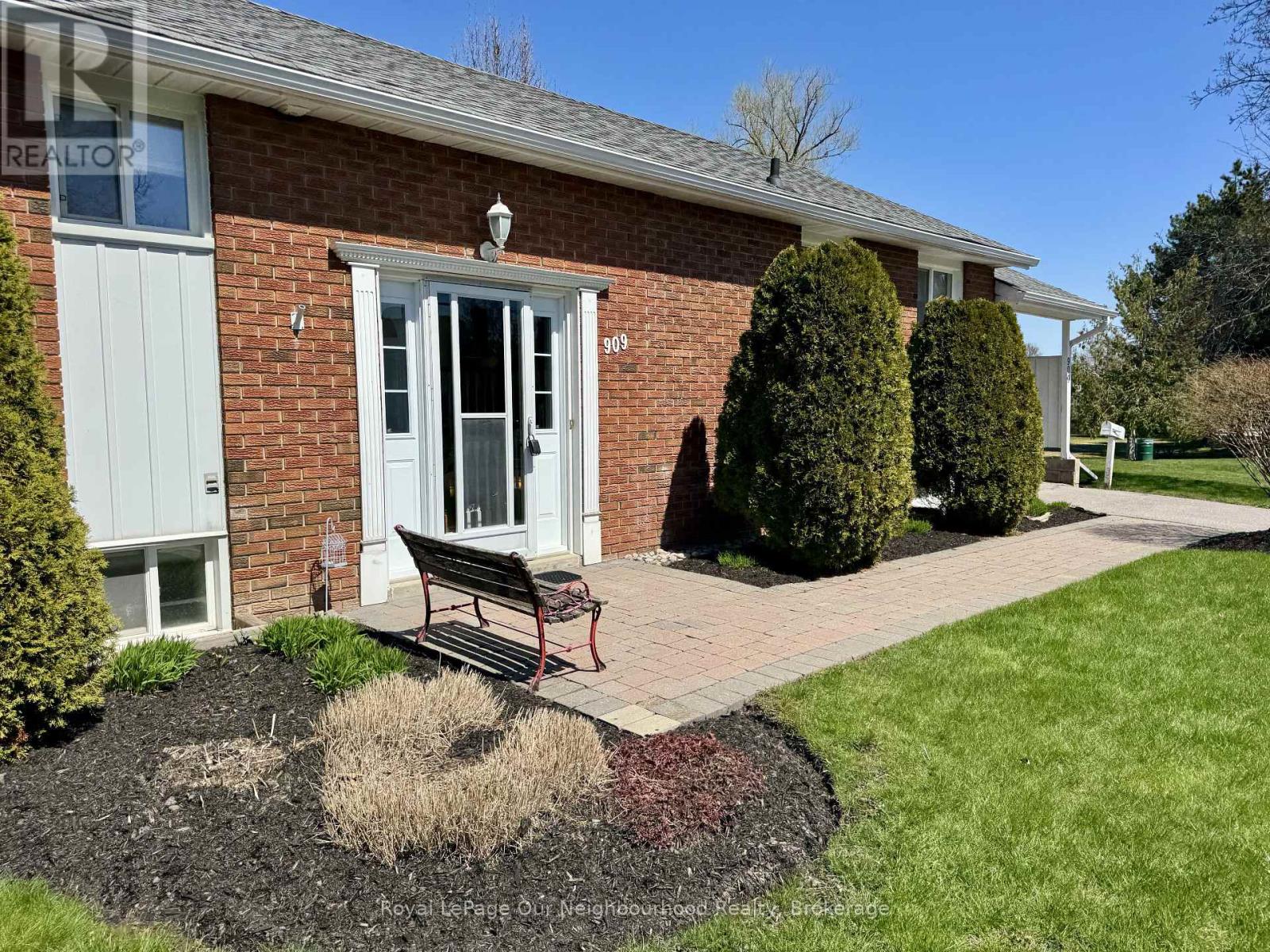 909 Whitefield Drive, Peterborough, Ontario  K9J 7W1 - Photo 44 - X12898546