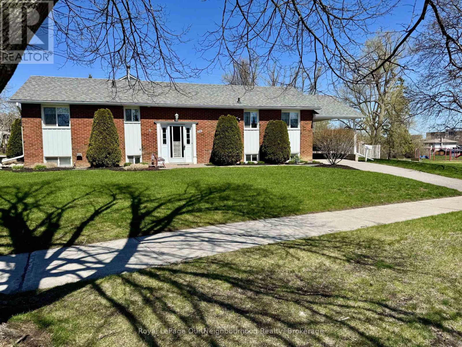 909 Whitefield Drive, Peterborough, Ontario  K9J 7W1 - Photo 6 - X12898546