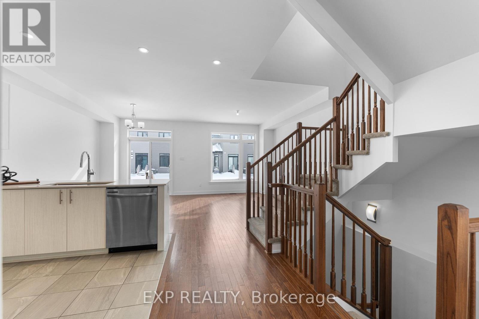 27 Moosonee Crescent, Ottawa, Ontario  K4M 0L9 - Photo 11 - X12769710