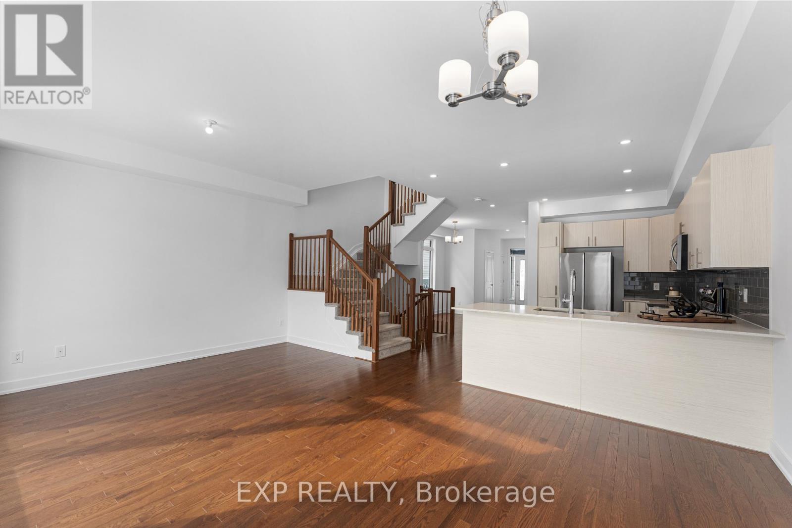 27 Moosonee Crescent, Ottawa, Ontario  K4M 0L9 - Photo 12 - X12769710