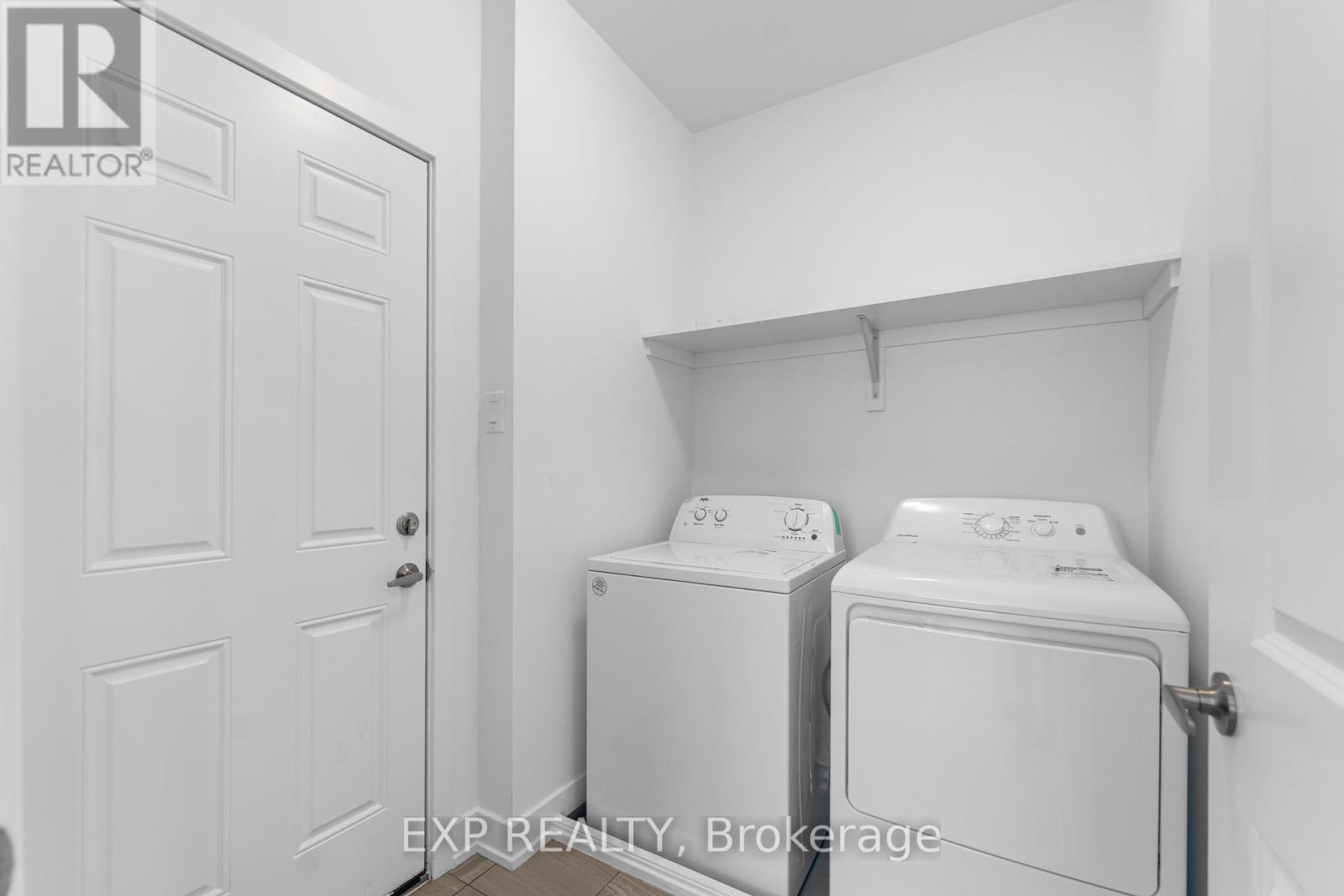 27 Moosonee Crescent, Ottawa, Ontario  K4M 0L9 - Photo 6 - X12769710