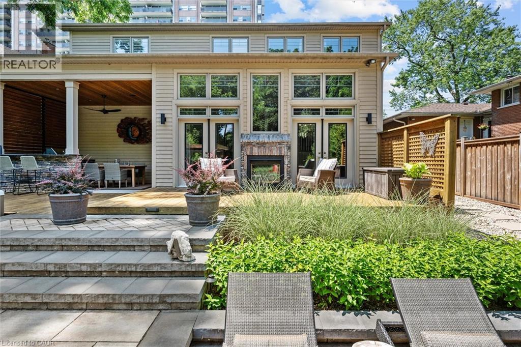 373 Torrance Street, Burlington, Ontario  L7R 2R7 - Photo 3 - 40824043